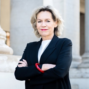 Dr. Viktoria Kickinger, Directors Academy